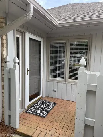 $2,400 | 403 Broughton Drive, Greensboro, NC 27410