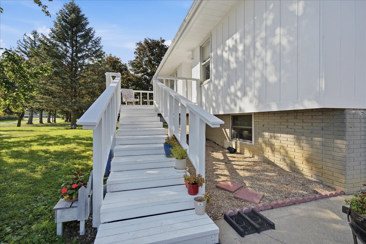 7302 Old Peoria Road Danvers, IL 61732 - Photo 6 of 38 Gallery Image 6