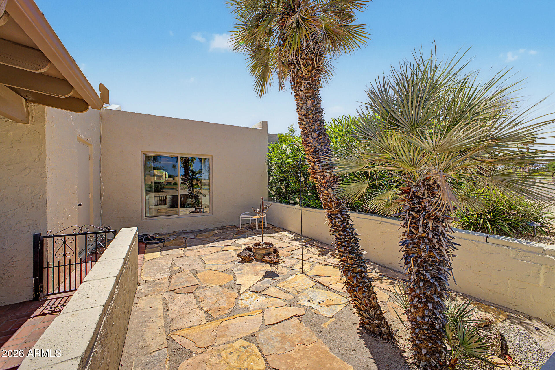 18722 East Rio Lane Rio Verde, AZ 85263 - Photo 27 of 55 a view of a backyard of the house