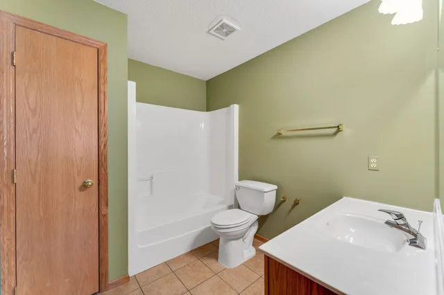 $260,000 | 4913 34th Court Northwest, Rochester, MN 55901