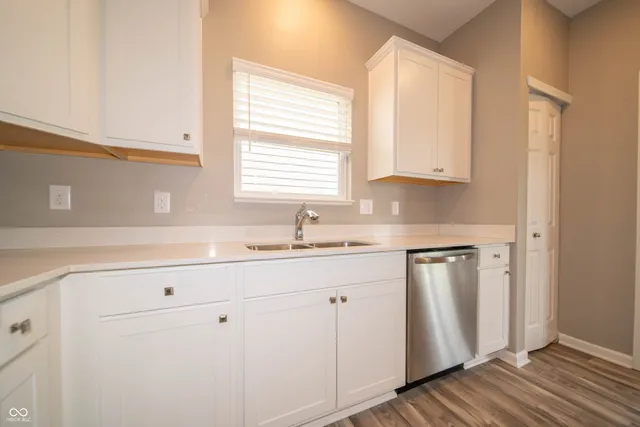 $2,350 | 7062 English Oak Drive, McCordsville, IN 46055