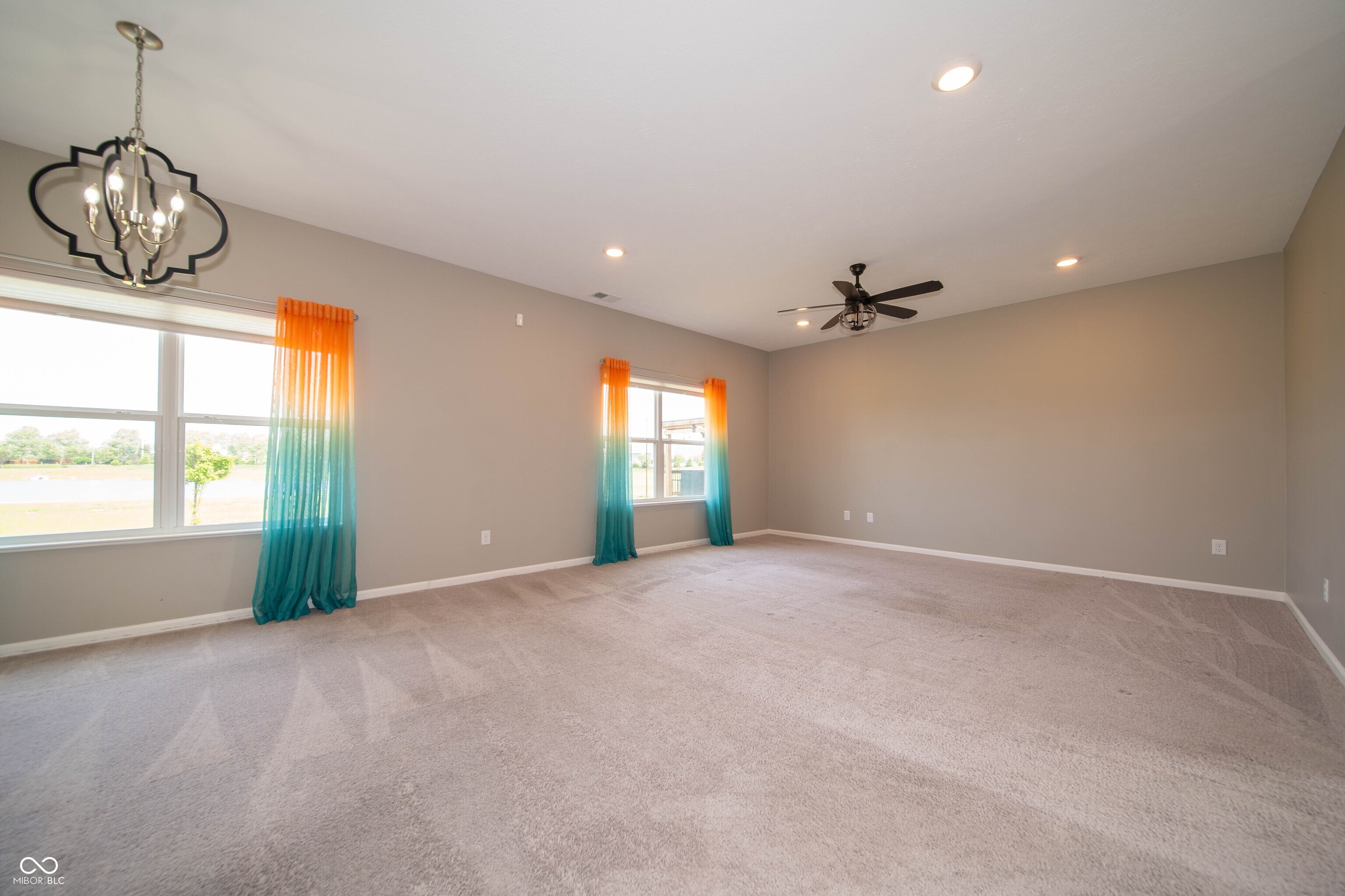 7062 English Oak Drive McCordsville, IN 46055 - Photo 8 of 38