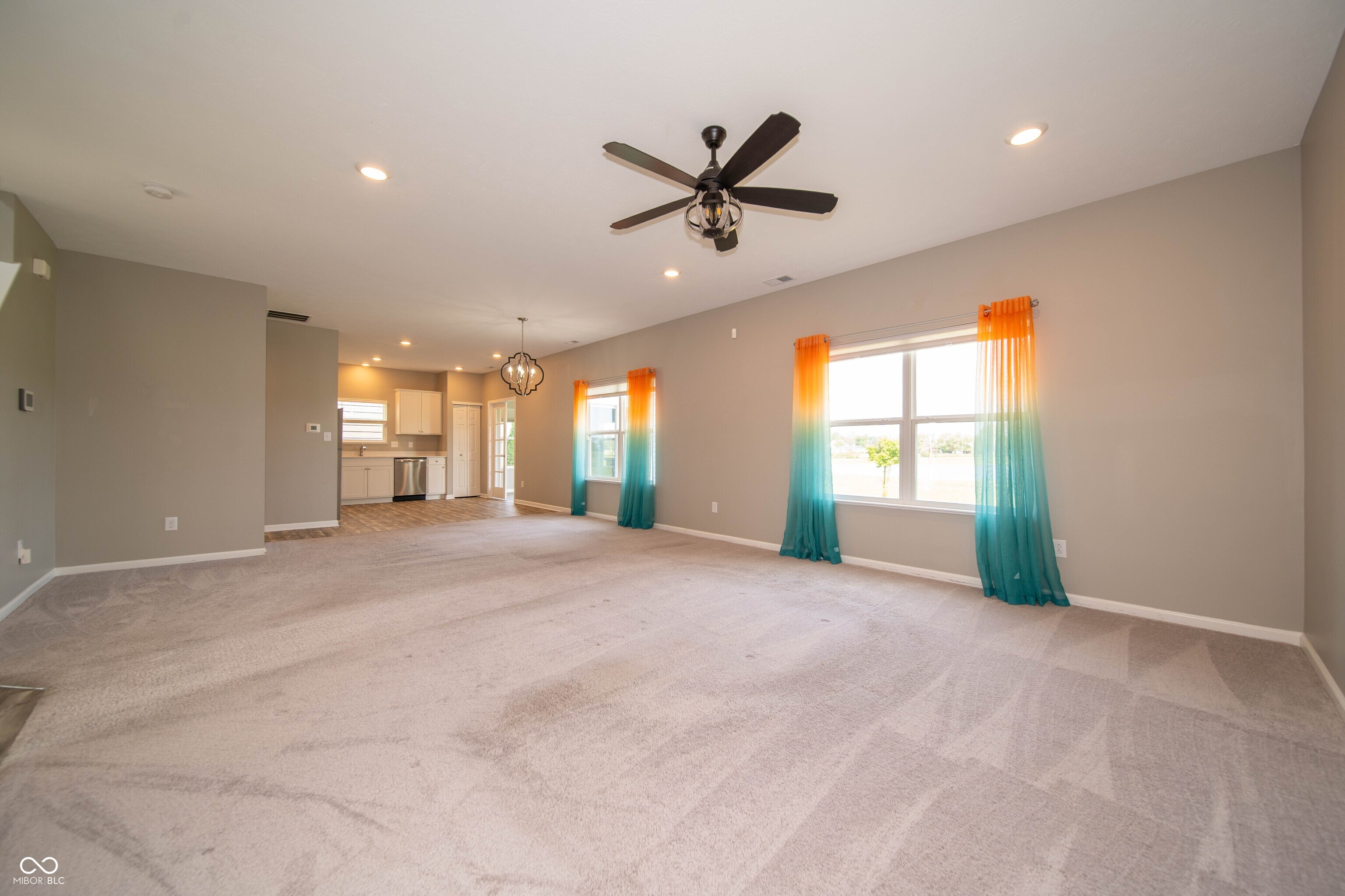 7062 English Oak Drive McCordsville, IN 46055 - Photo 9 of 38