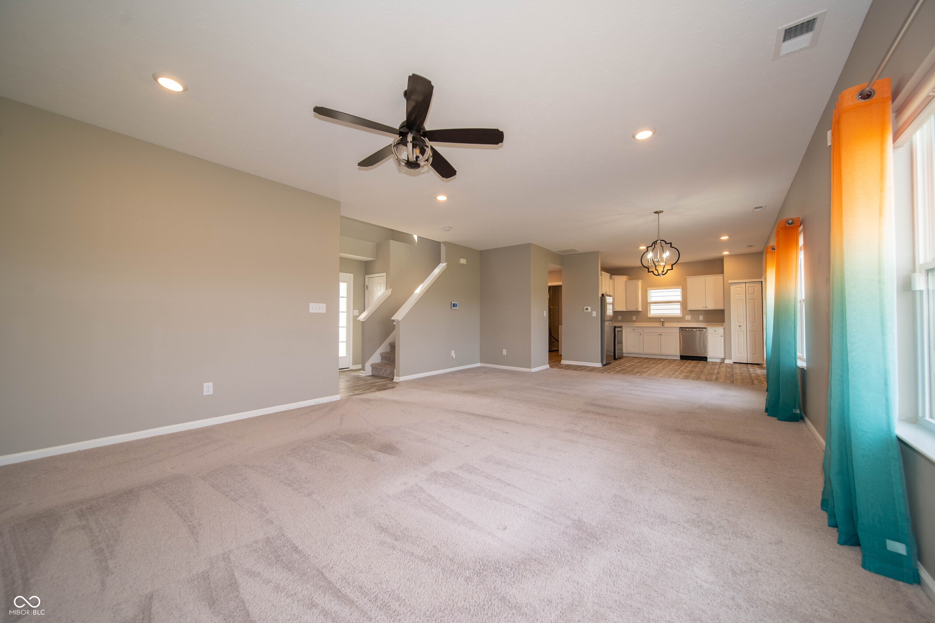 7062 English Oak Drive McCordsville, IN 46055 - Photo 10 of 38