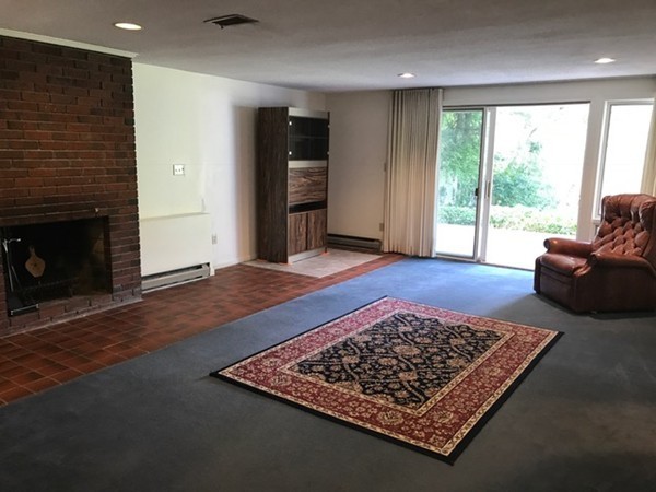43 Woodmere Road Framingham, MA 01701 - Photo 11 of 22 Gallery Image 11