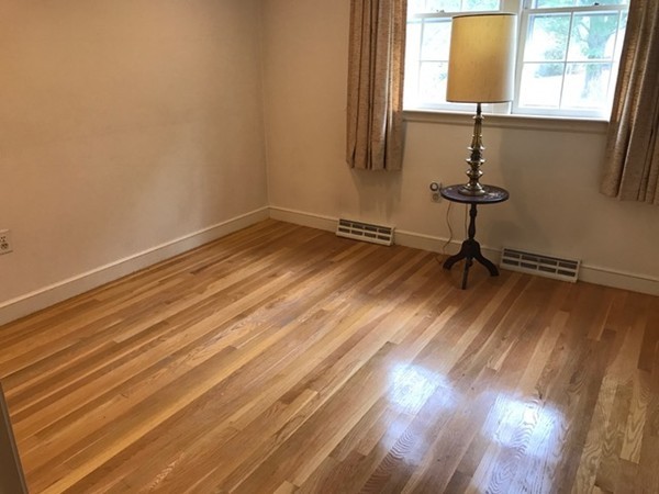 43 Woodmere Road Framingham, MA 01701 - Photo 9 of 22 Gallery Image 9