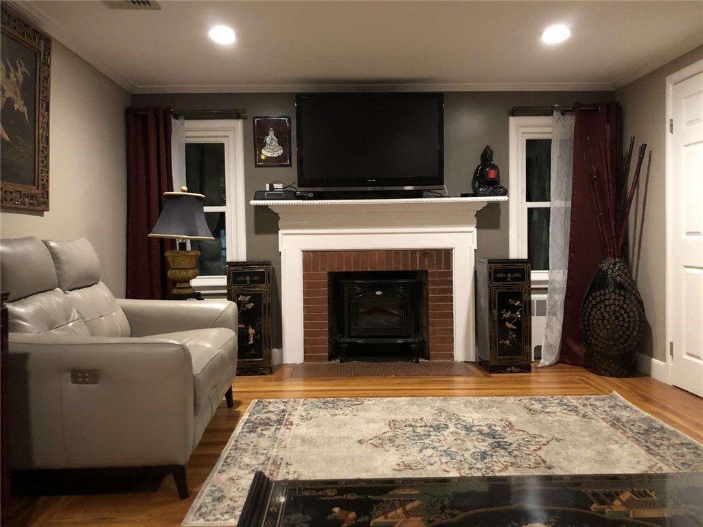 149 Rangeley Road Cranston, RI 02920 - Photo 7 of 20