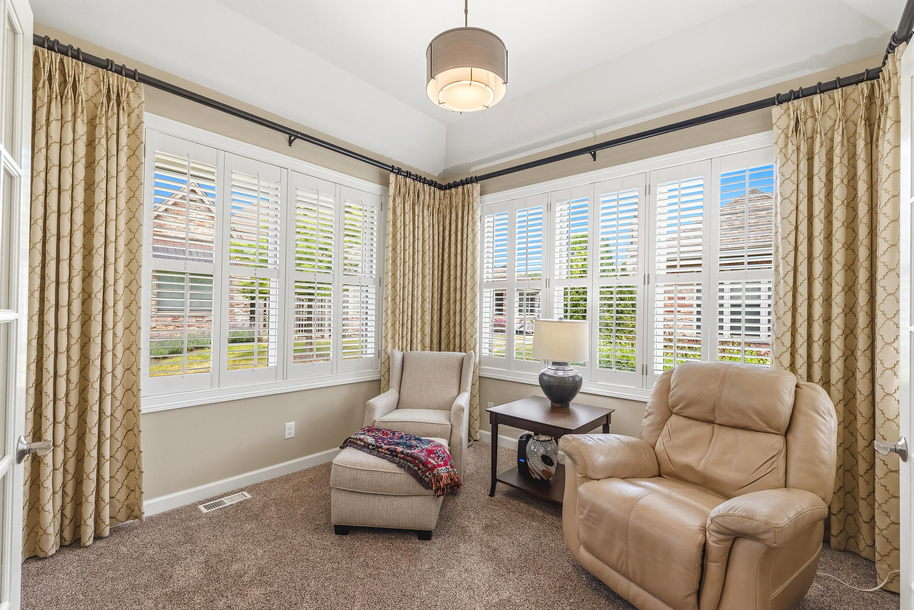 N73-w13623 Claas Road, Unit R4 Menomonee Falls, WI 53051 - Photo 6 of 42 4 Season Sunroom