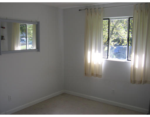18 Ruthellen Road Framingham, MA 01701 - Photo 11 of 12 Gallery Image 11