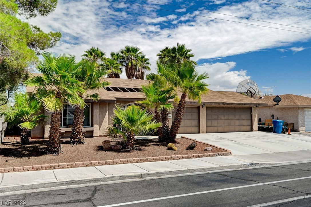 3236 South Lindell Road Las Vegas, NV 89146 - Photo 2 of 35 Gallery Image 2