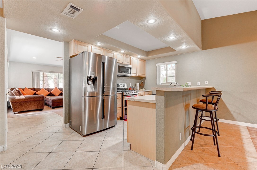 3236 South Lindell Road Las Vegas, NV 89146 - Photo 8 of 35 Gallery Image 8