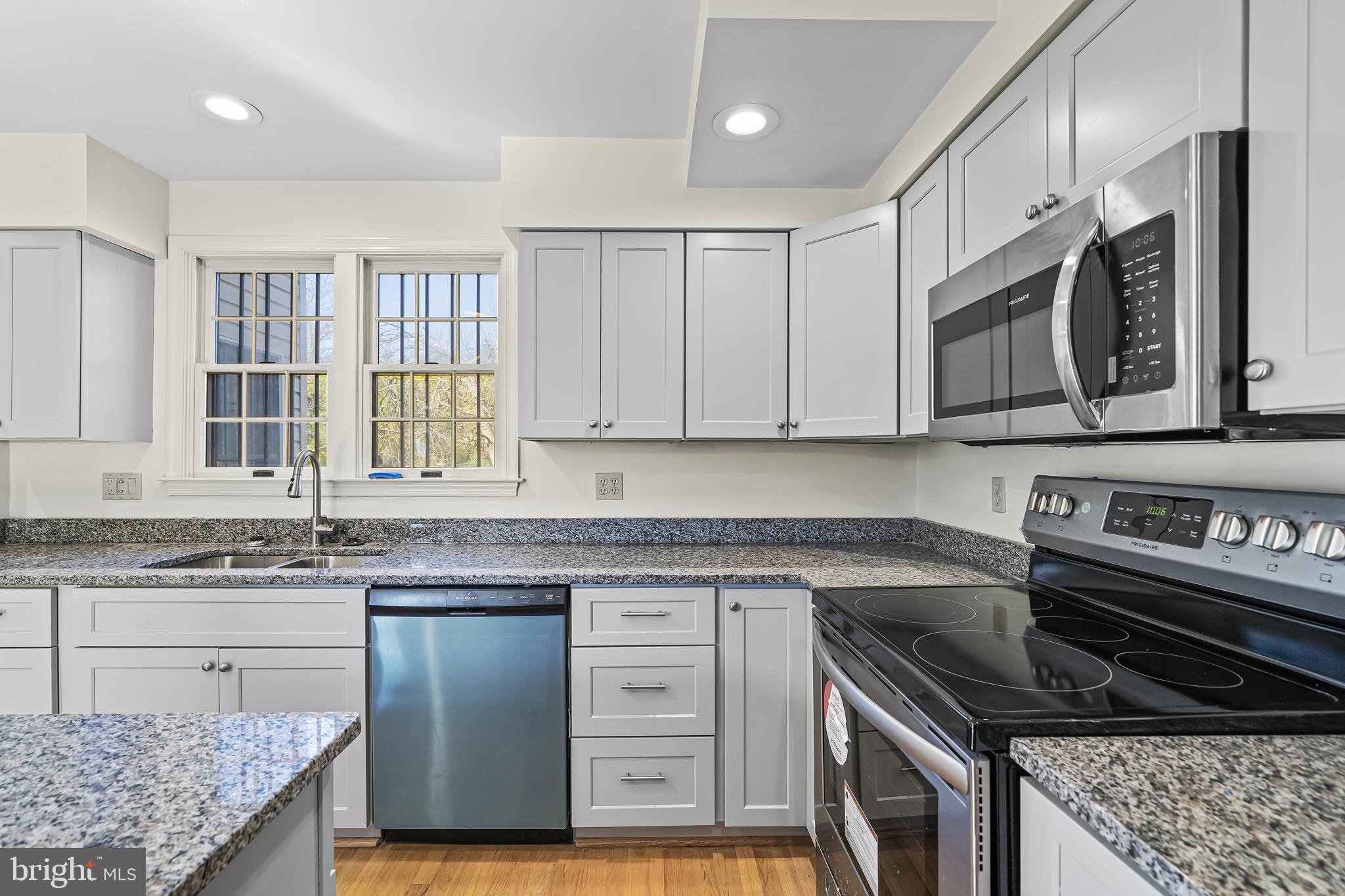 1609 Briggs Chaney Road Silver Spring, MD 20905 - Photo 9 of 43