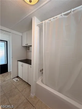 $895 | 121 Coachlight Lane, North Fort Myers, FL 33917