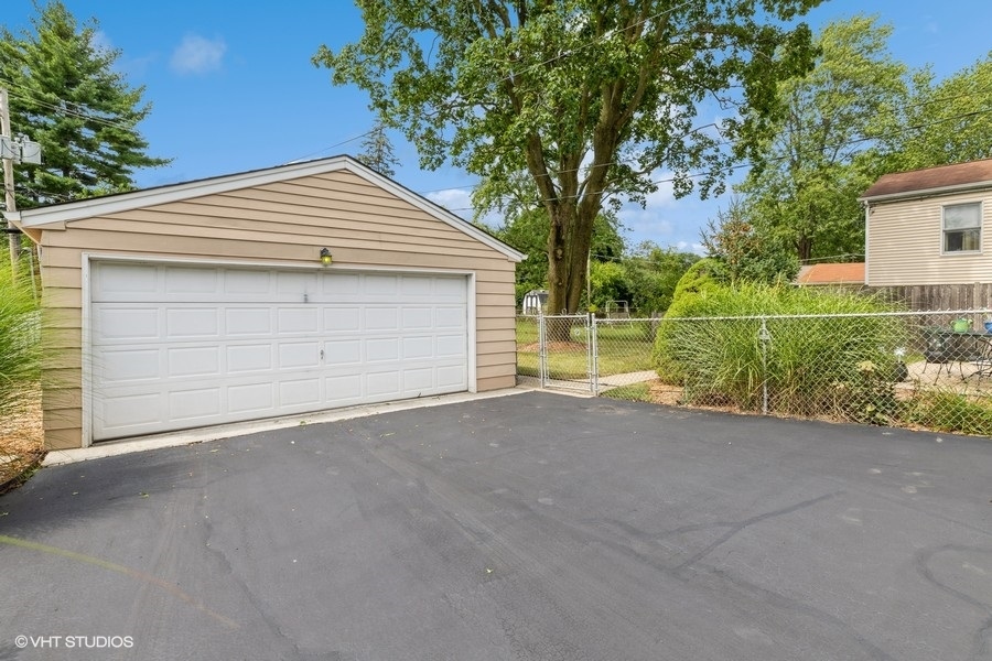 2409 Wilke Road Rolling Meadows, IL 60008 - Photo 13 of 15 Gallery Image 13