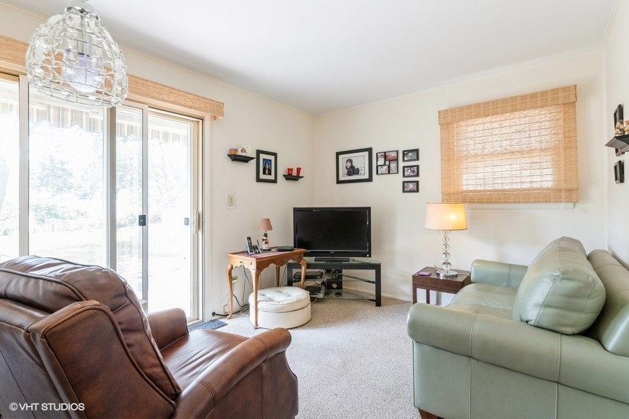 2409 Wilke Road Rolling Meadows, IL 60008 - Photo 8 of 15 Gallery Image 8