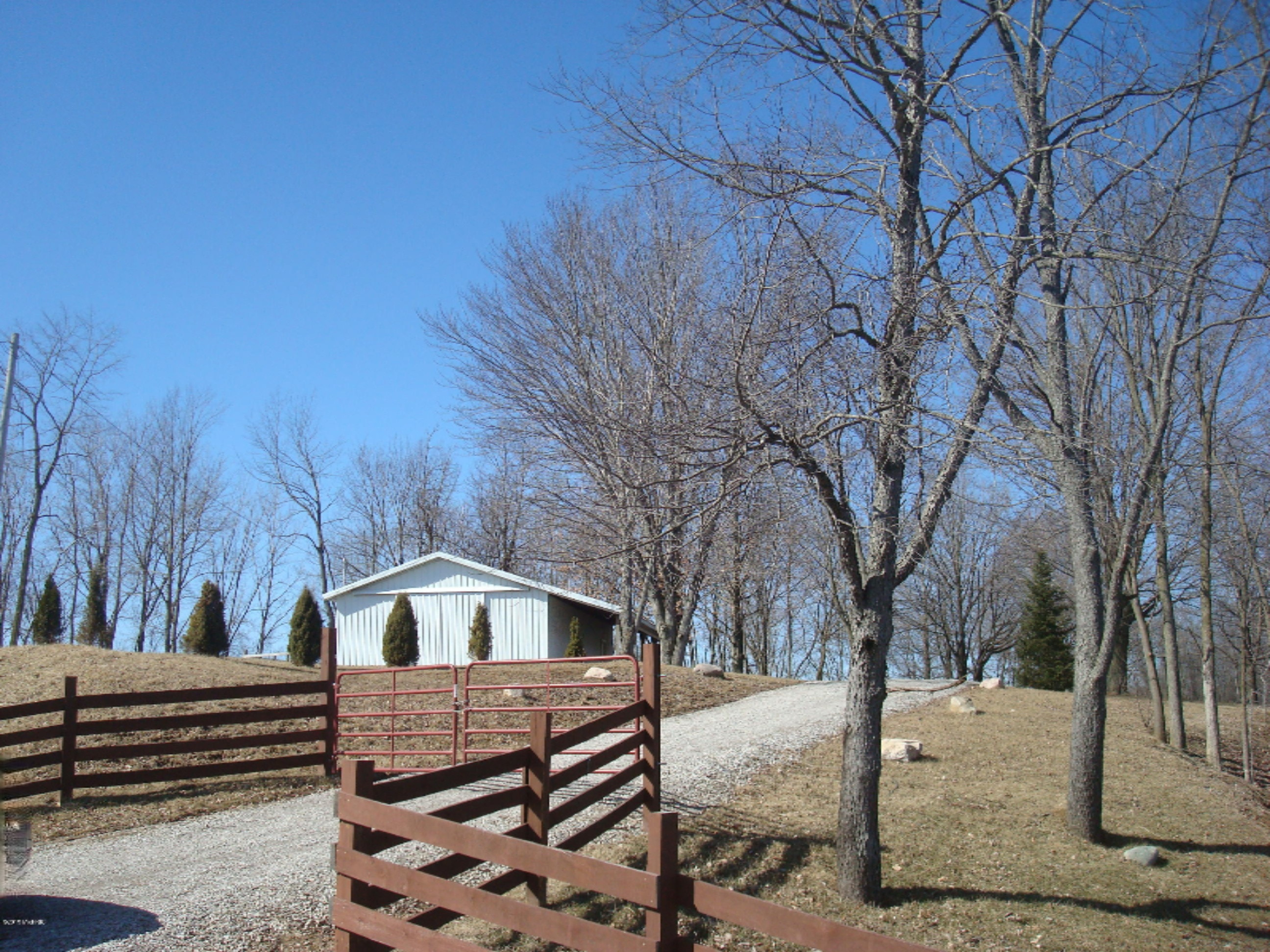 1990 East Camden Road Camden, MI 49232 - Photo 5 of 58 9106-4