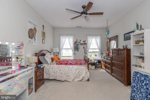 a view of a house with a big yard