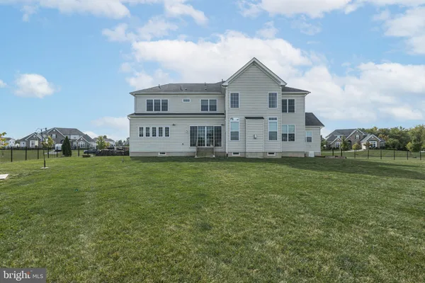 view of a swimming pool