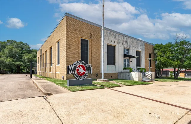 a view of a couches in front of house
