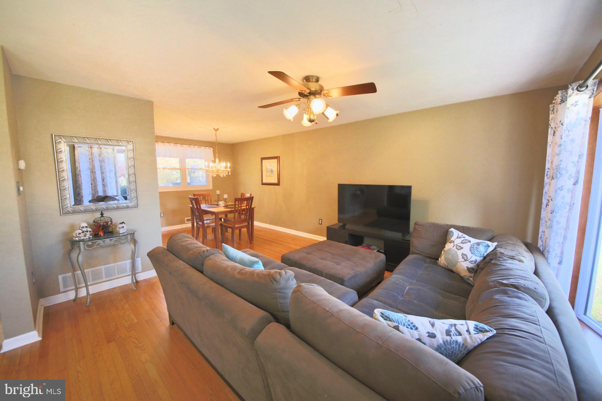 95 Winding Way Road Stratford, NJ 08084 - Photo 4 of 25