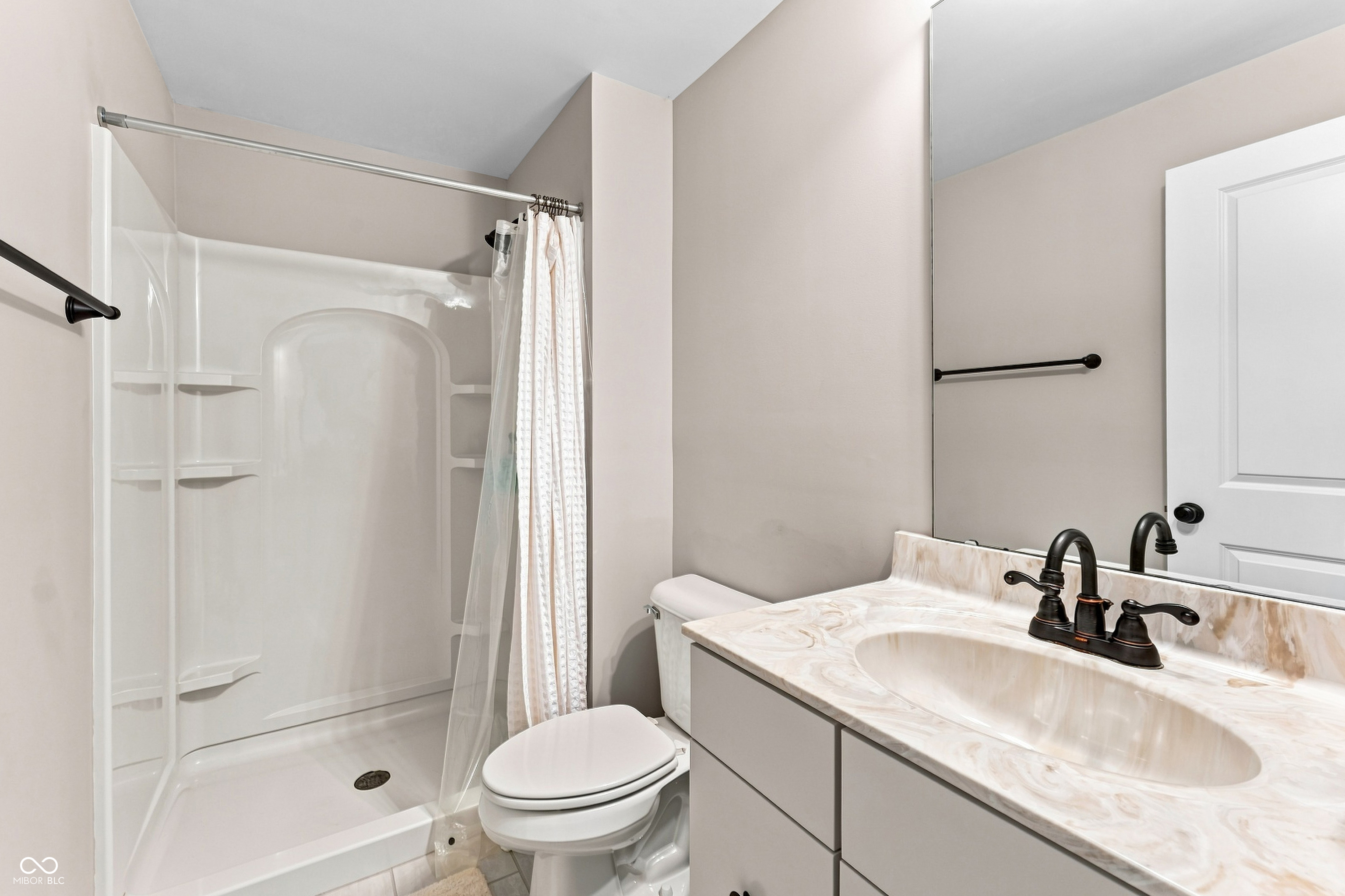 5059 Oak Ridge Trail Columbus, IN 47201 - Photo 101 of 144 Gallery Image 101