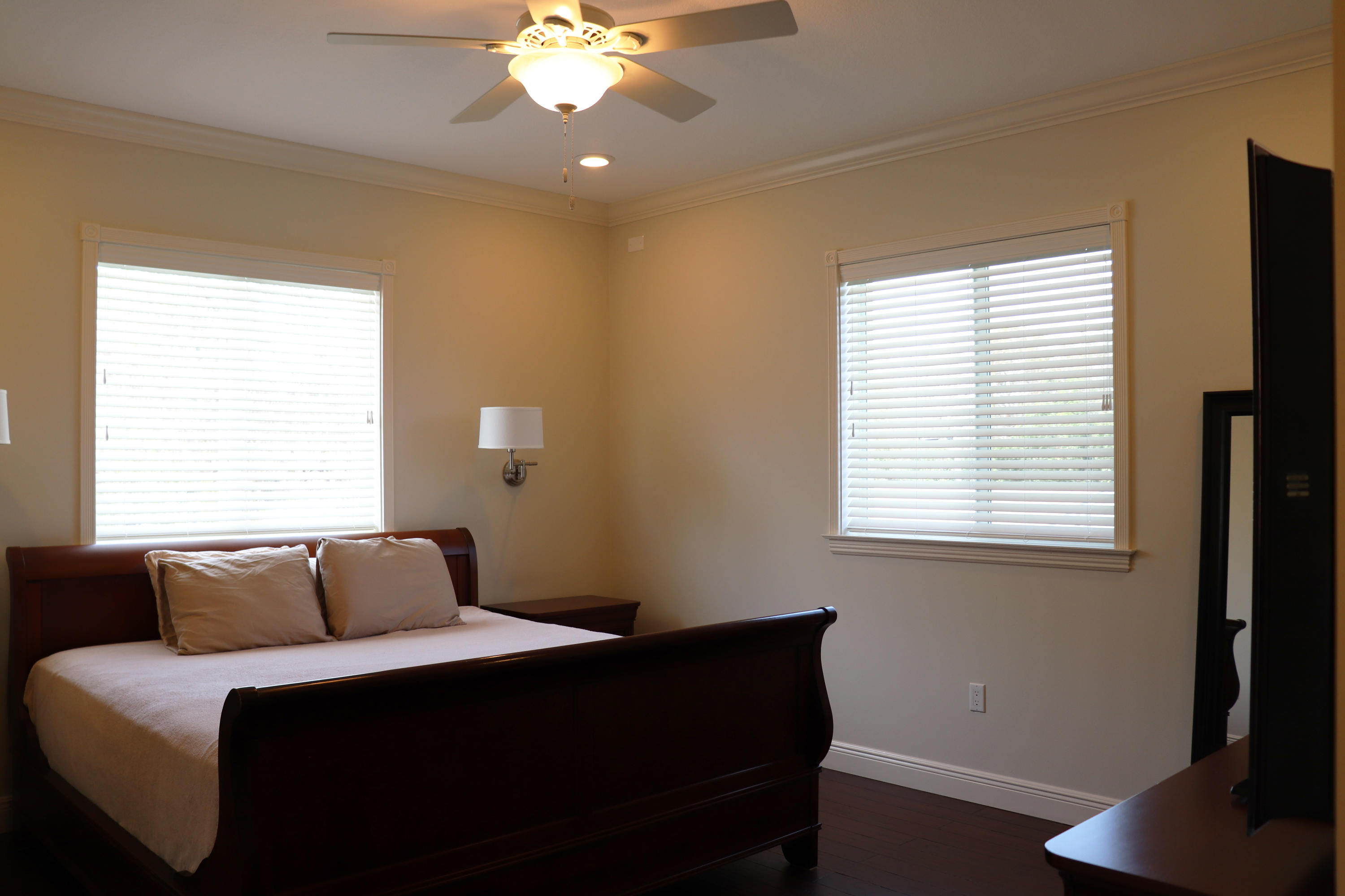 10 North End Road Key Largo, FL 33037 - Photo 9 of 39 Upstairs Master Bedroom