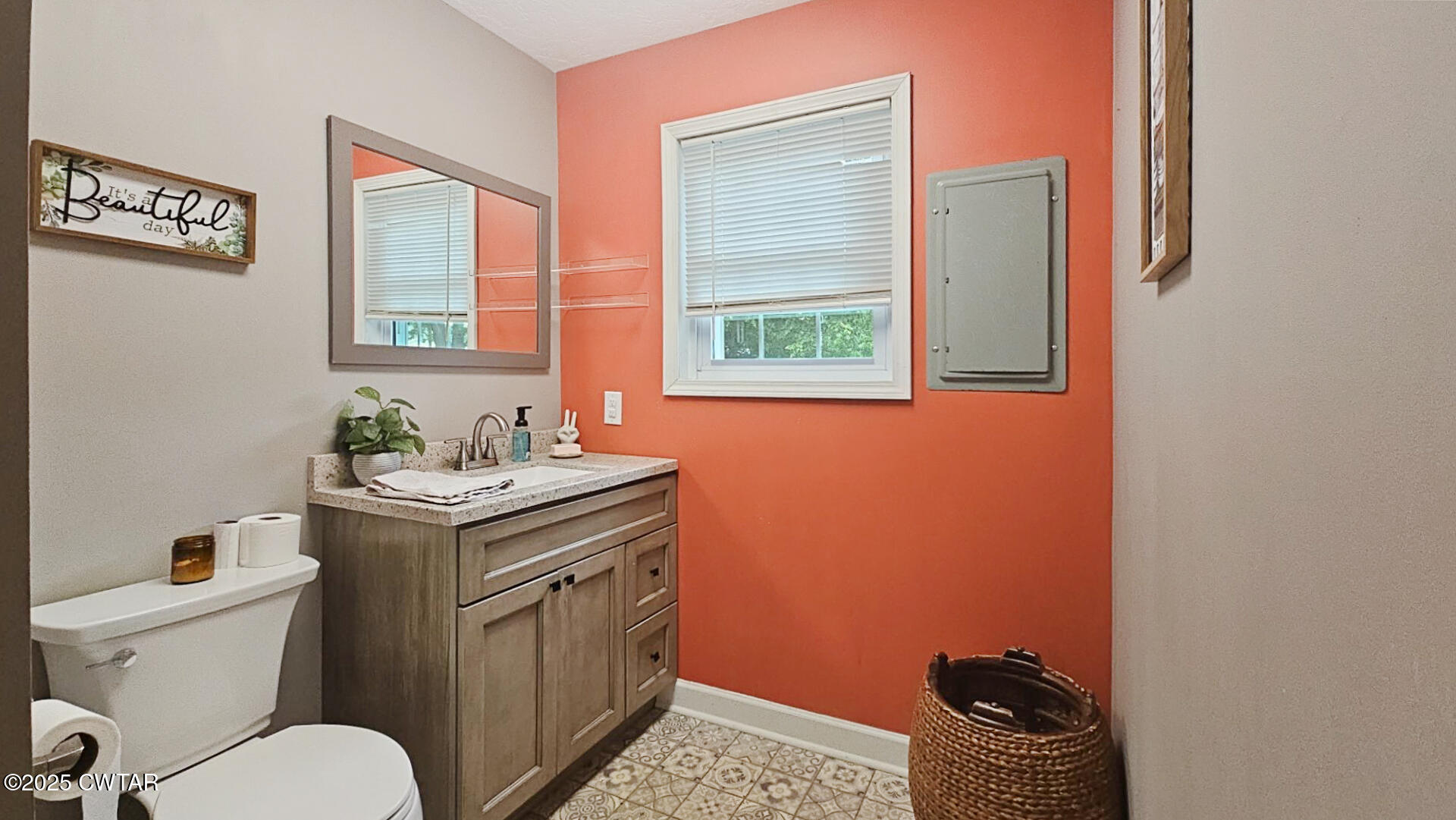 215 Front Street Trezevant, TN 38258 - Photo 14 of 18 1-Aug 04 2025 05_47am-1uzC