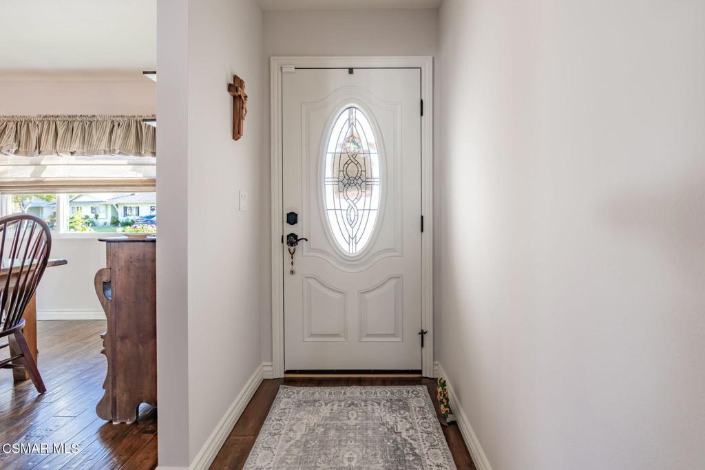 2858 Kadota Street Simi Valley, CA 93063 - Photo 7 of 49