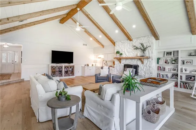 $3,600 | 934 Winona Drive, Mandeville, LA 70471