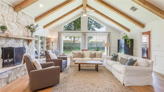 $3,600 | 934 Winona Drive, Mandeville, LA 70471