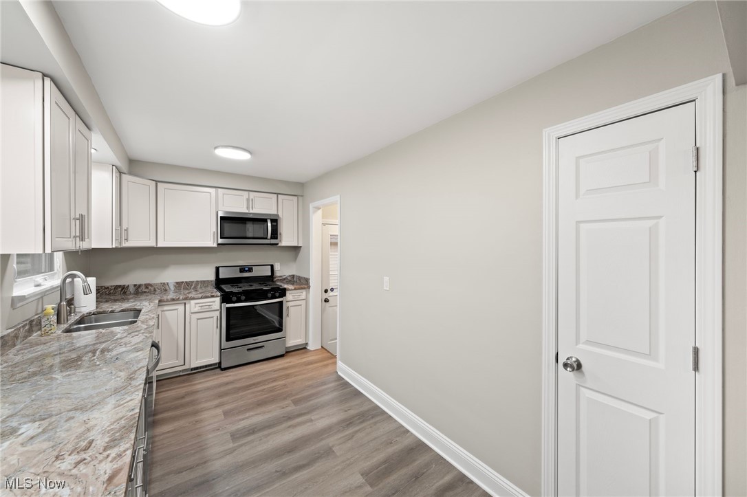 30305 Powell Road Willowick, OH 44095 - Photo 10 of 30