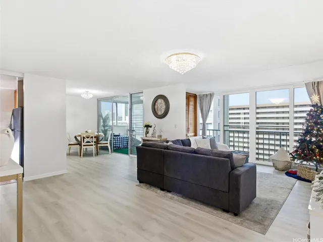 $475,000 | 3020 Ala Napuaa Place, Unit 404, Honolulu, HI 96818