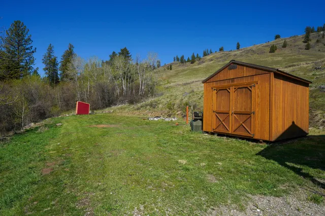 $460,000 | 2801 McNitt Road, Kettle Falls, WA 99141