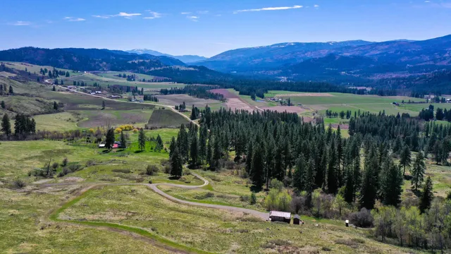 $460,000 | 2801 McNitt Road, Kettle Falls, WA 99141