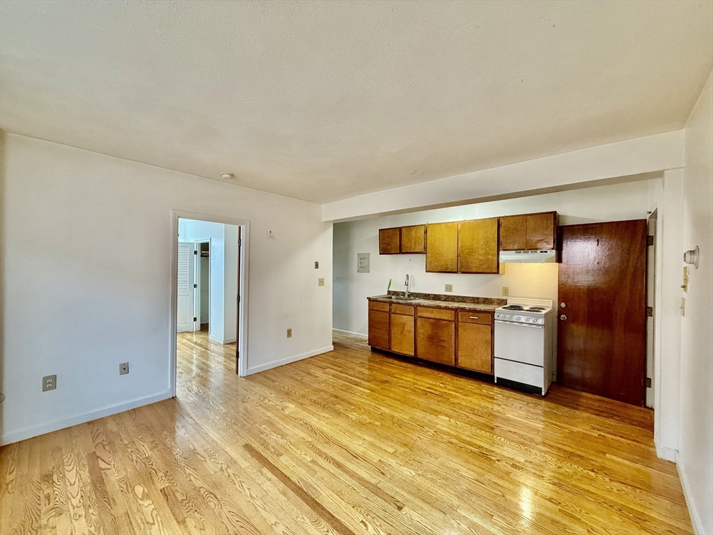 21 Billings Road, Unit 1 Quincy, MA 02171 - Photo 14 of 22