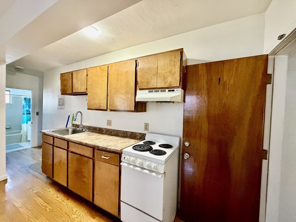 21 Billings Road, Unit 1 Quincy, MA 02171 - Photo 16 of 22