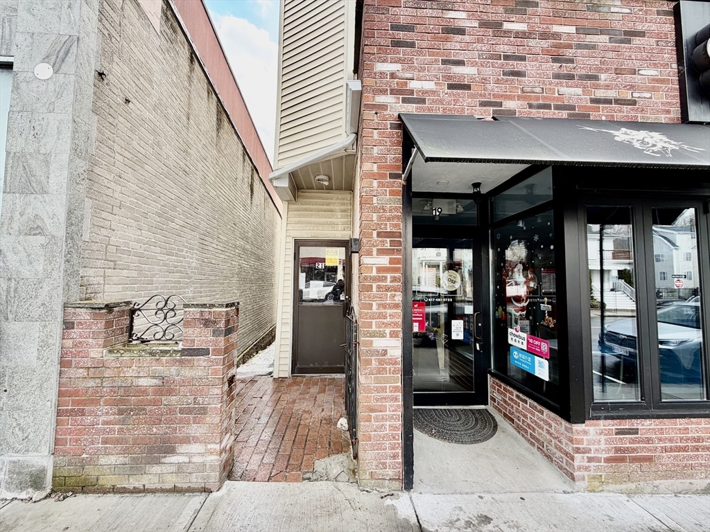 21 Billings Road, Unit 1 Quincy, MA 02171 - Photo 6 of 22