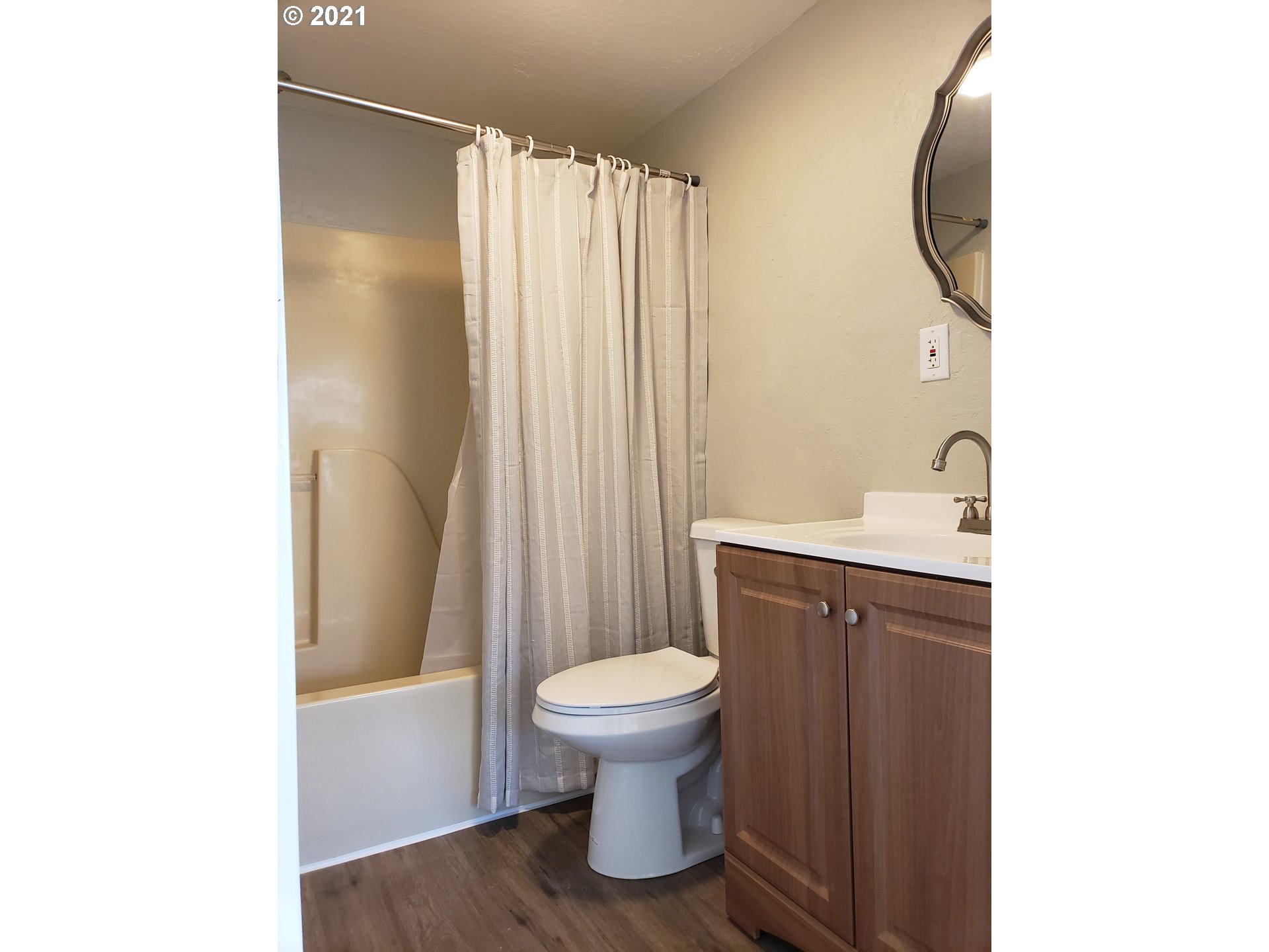 250 37th Street Springfield, OR 97478 - Photo 18 of 21