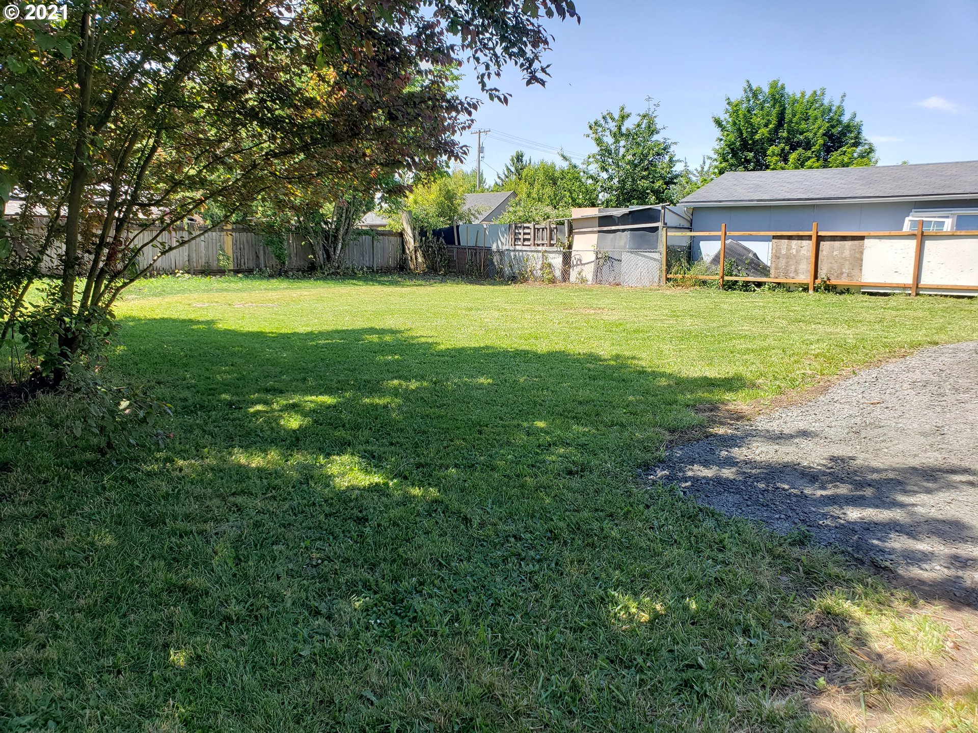 250 37th Street Springfield, OR 97478 - Photo 6 of 21