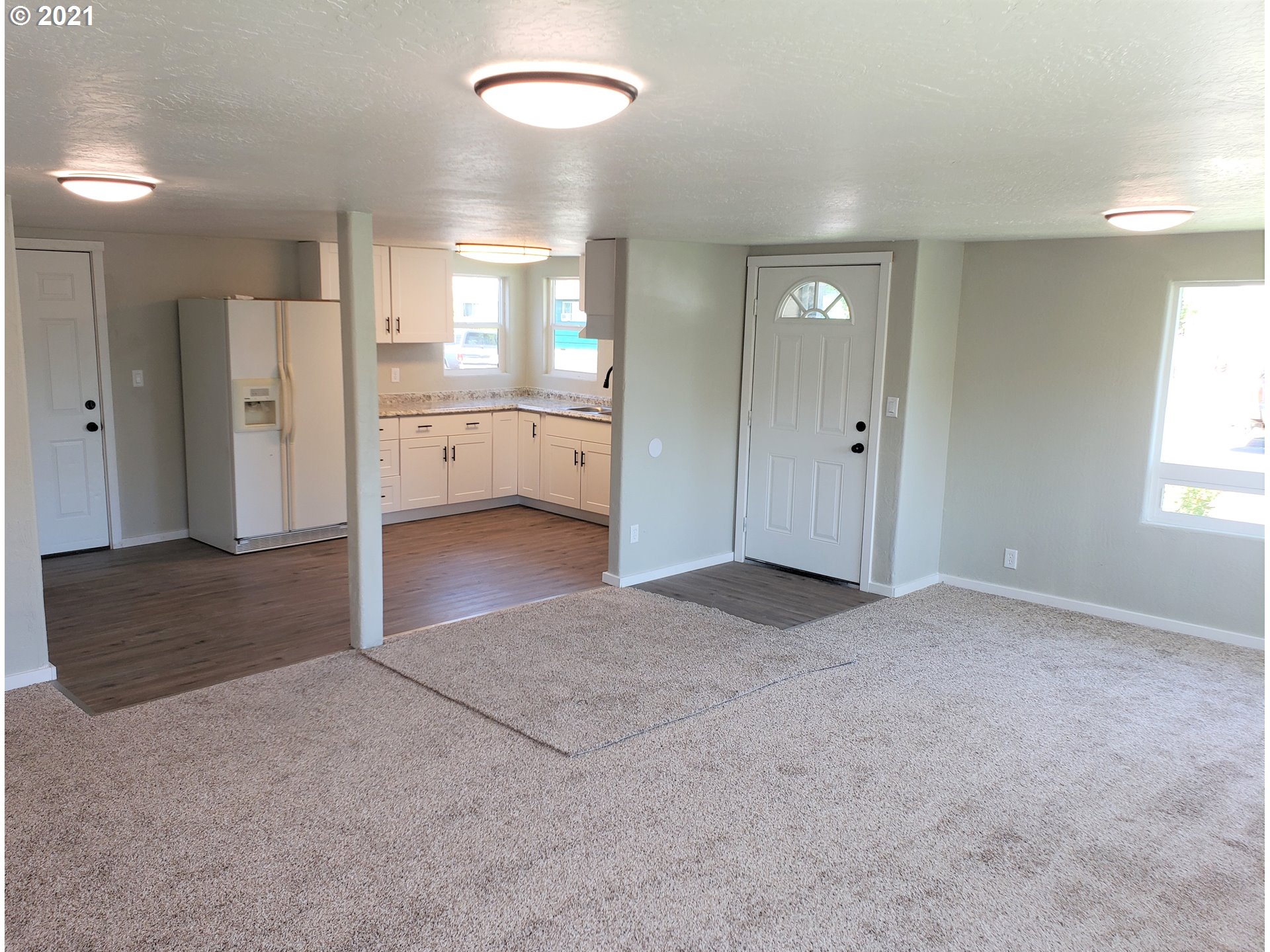 250 37th Street Springfield, OR 97478 - Photo 9 of 21