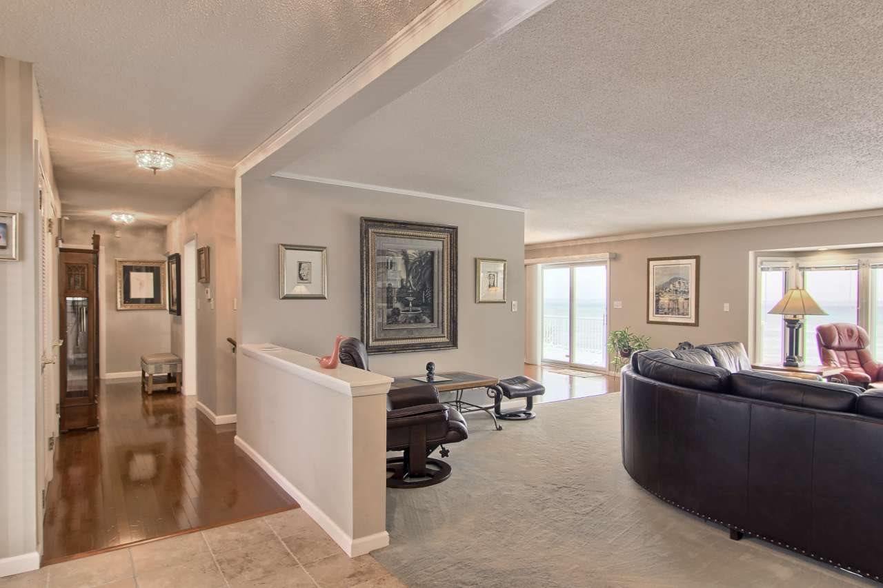 13544 Bluff Road Traverse City, MI 49686 - Photo 15 of 59 1841301-14.JPG