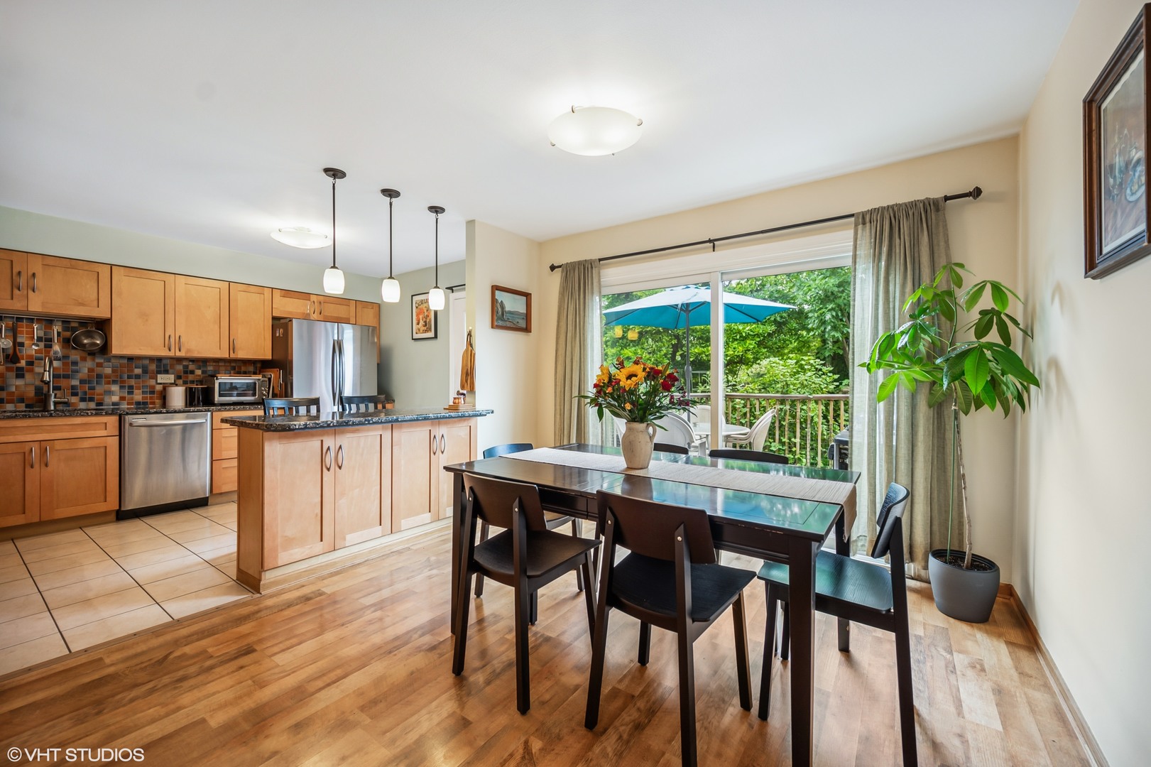 3845 Appian Way Glenview, IL 60025 - Photo 3 of 30