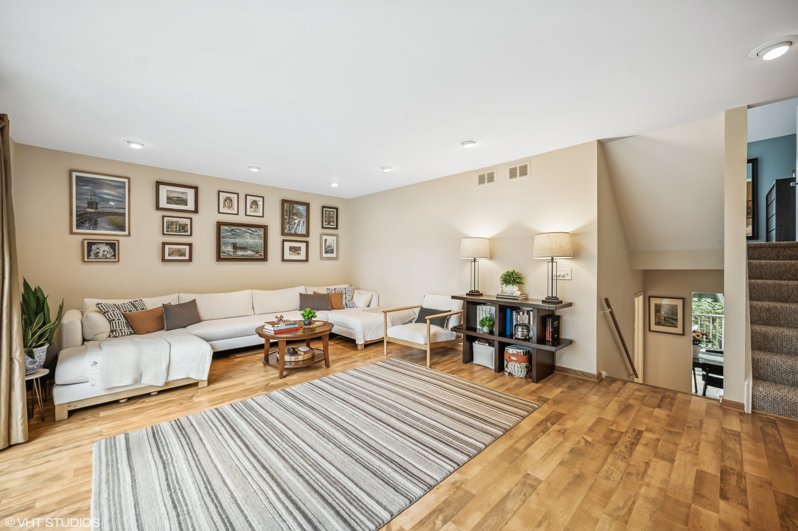 3845 Appian Way Glenview, IL 60025 - Photo 9 of 30