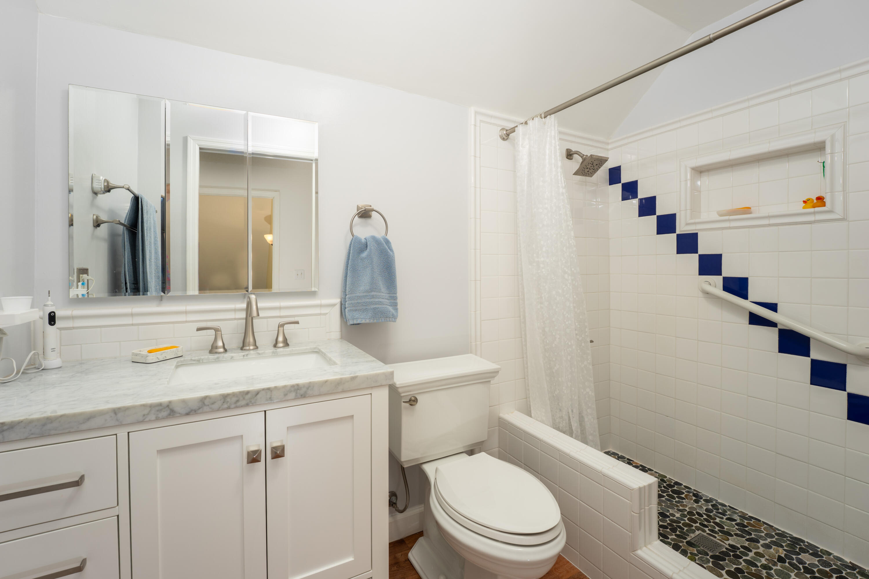 17 Rivers Edge Road Dunlap, TN 37327 - Photo 29 of 36 Bathroom