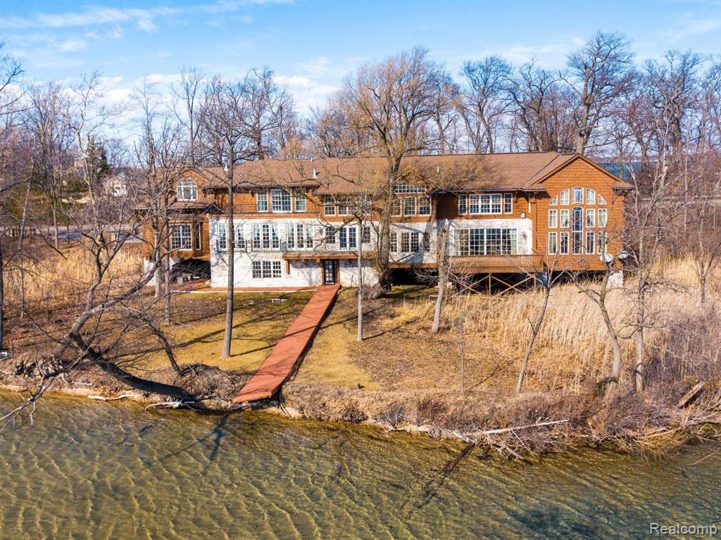 4021 Commerce Road West Bloomfield, MI 48324 - Photo 34 of 36