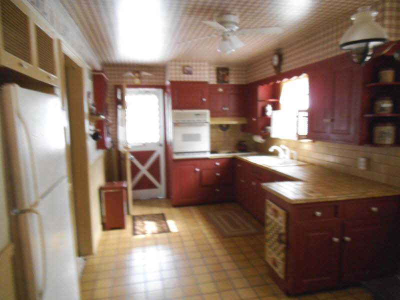 607 36th Street Bay City, MI 48708 - Photo 2 of 13