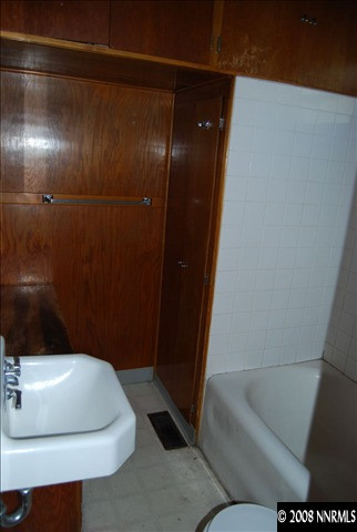 1027 Wilson Avenue Reno, NV 89502 - Photo 8 of 9 Photo 8