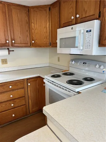 $1,900 | 6 Chestnut Street, Unit 1, Westerly, RI 02891