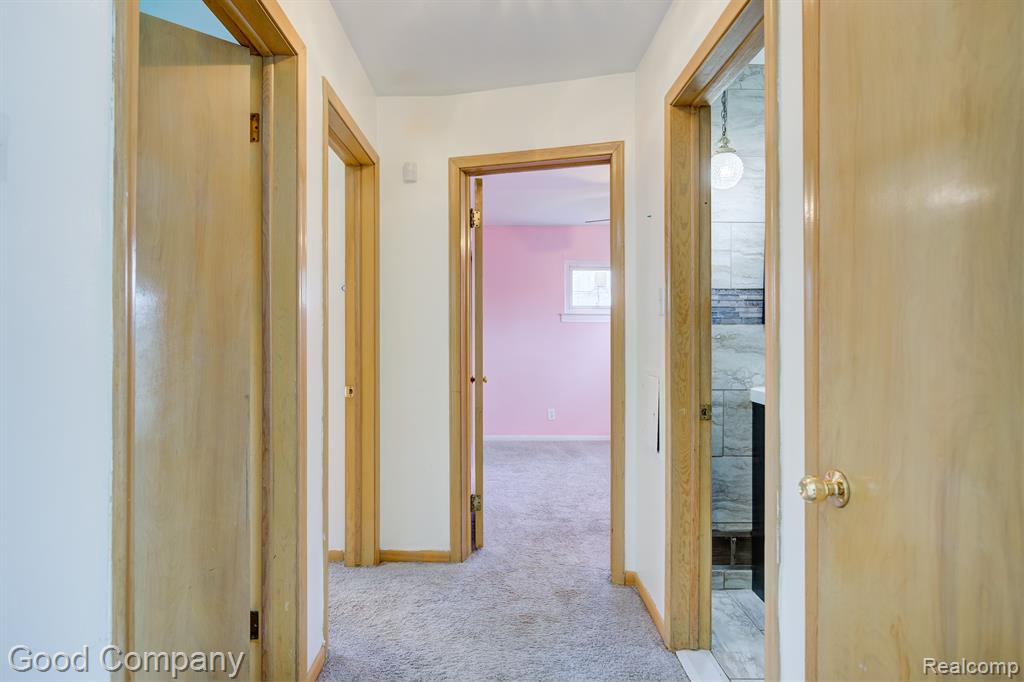 28356 Ridgebrook Road Farmington Hills, MI 48334 - Photo 18 of 44
