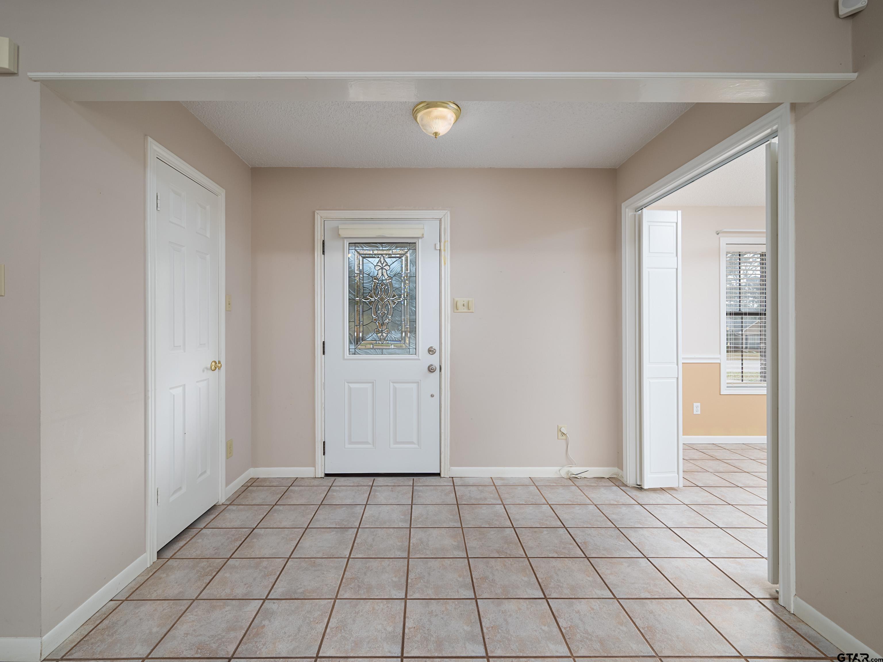 17984 Briarcrest Flint, TX 75762 - Photo 4 of 29 a view of an empty room and window